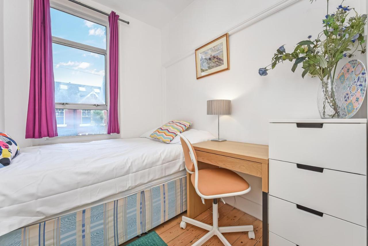 Groves 4 Bedroom, Shepherds Bush London Kültér fotó